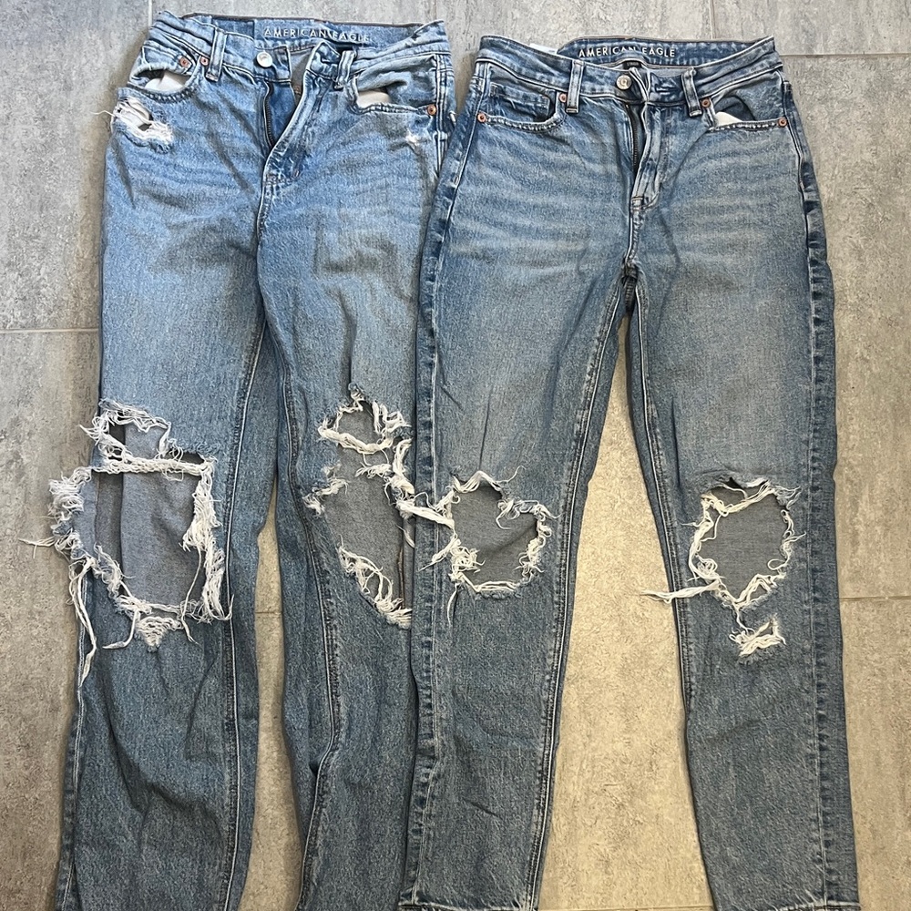 American Eagle Outfitters Ripped Blue Jeans
